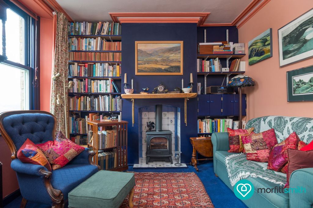 Property photo 2 of 21