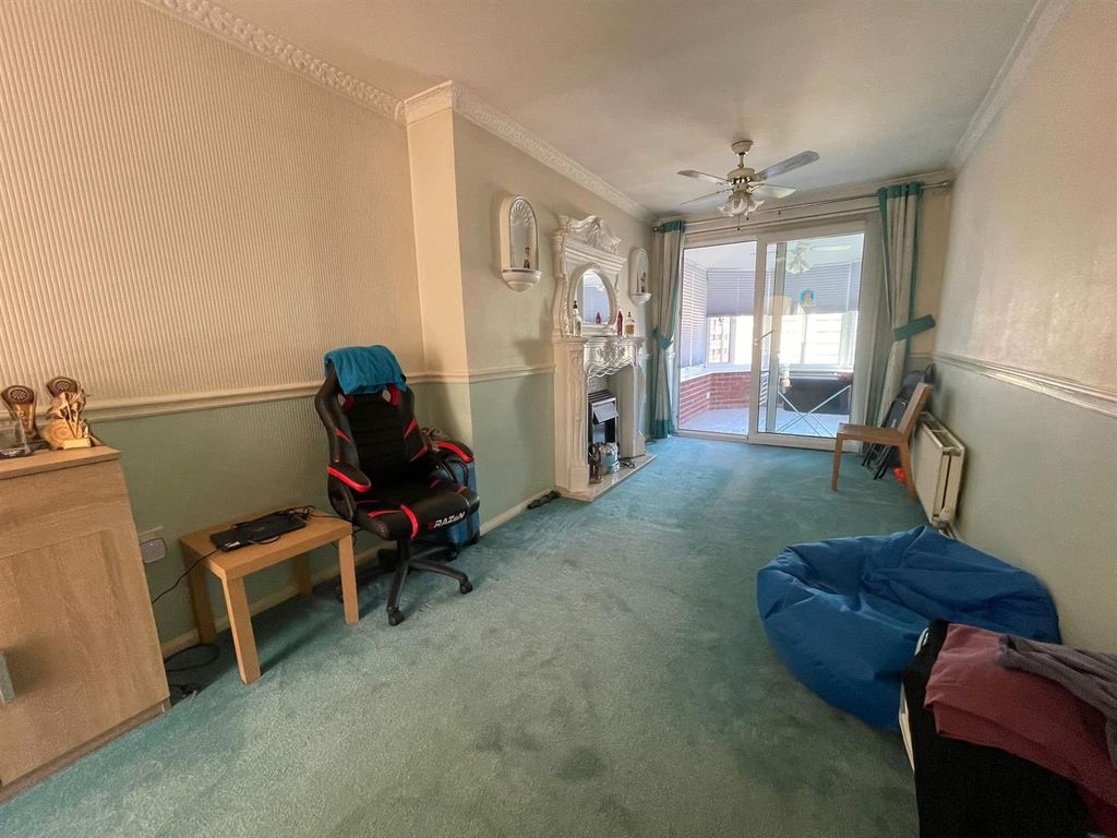 Property photo 3 of 12 Reeves1.Jpg