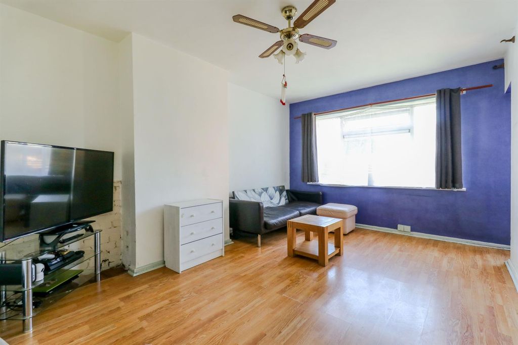 Property photo 2 of 13 Img_4965.Jpg