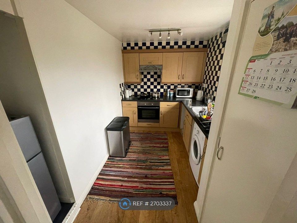 Property photo 2 of 4 Kitchen