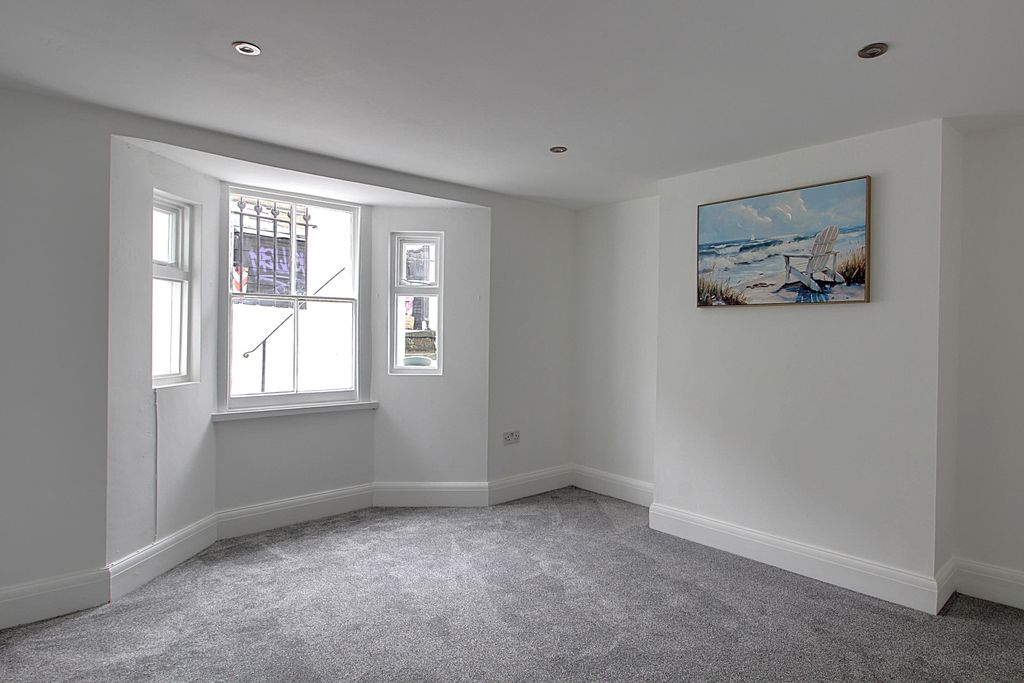 Property photo 3 of 13 Bedroom 1