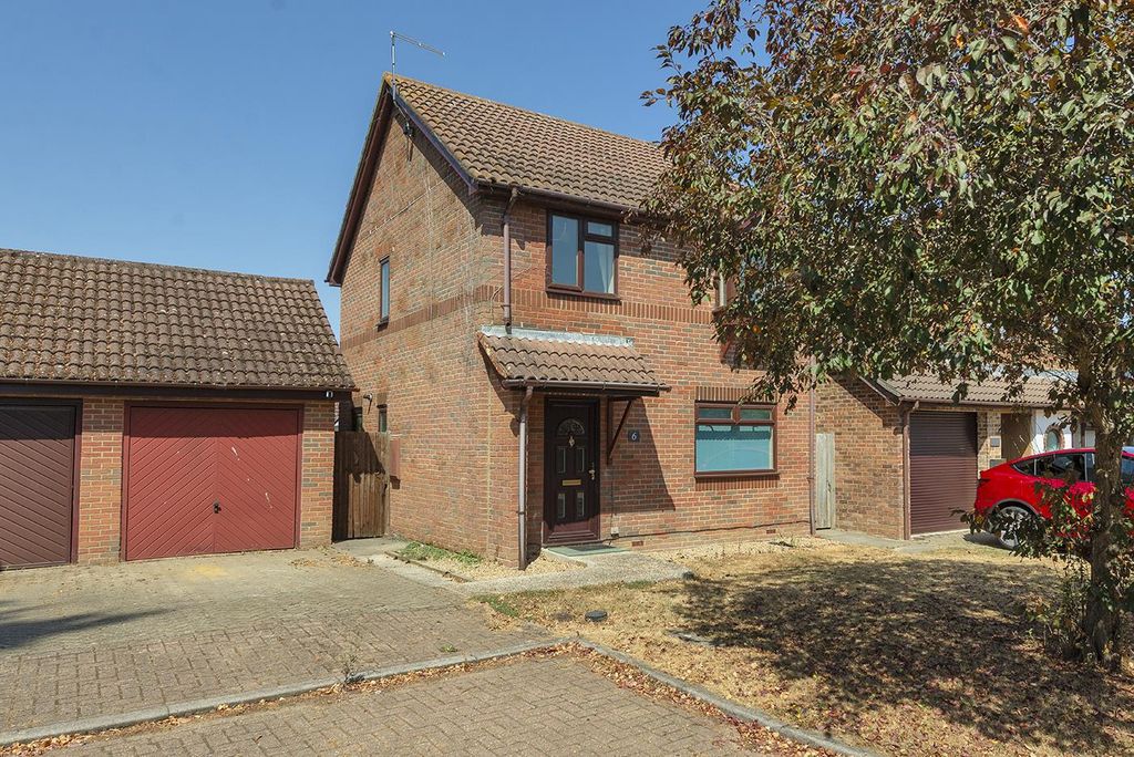 Property photo 1 of 14 6Thebines01.Jpg