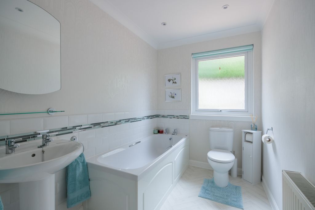 Property photo 3 of 50