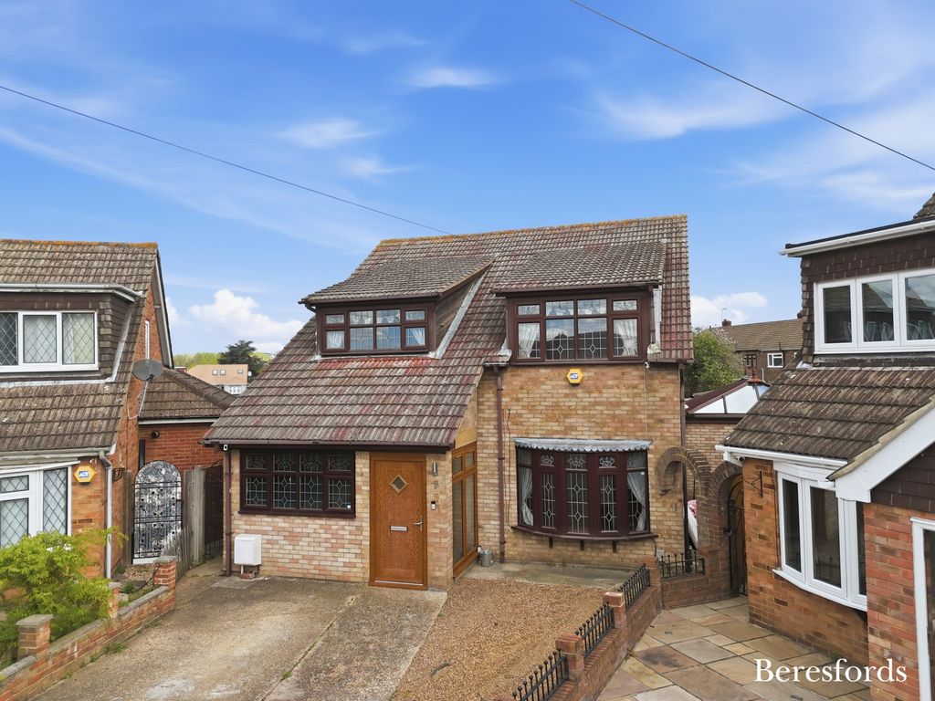 Property photo 1 of 24 Picture No. 04