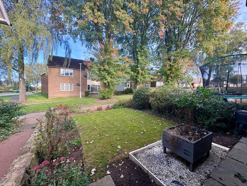 Property photo 2 of 30