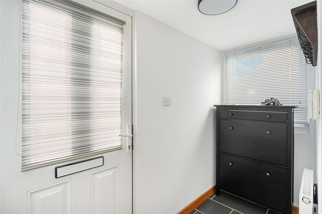 Property photo 2 of 21 Picture No. 02