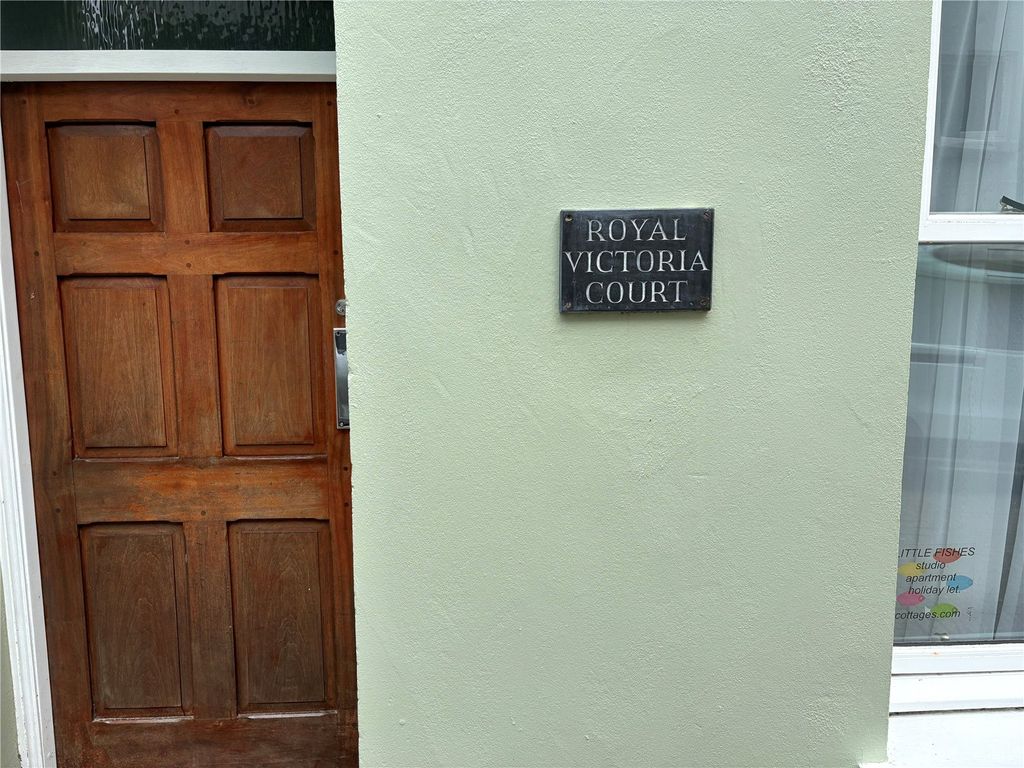 Property photo 2 of 9 Picture No. 15