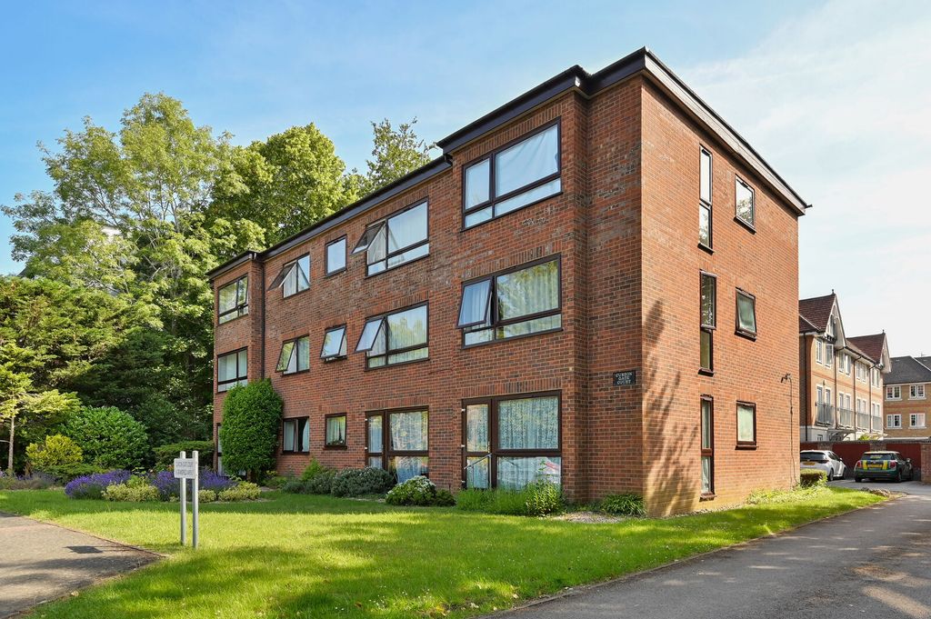 Property photo 1 of 9