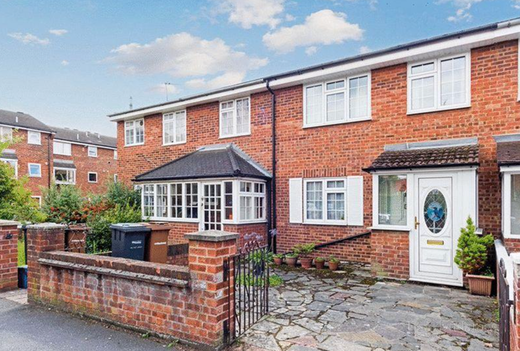 Property photo 1 of 6