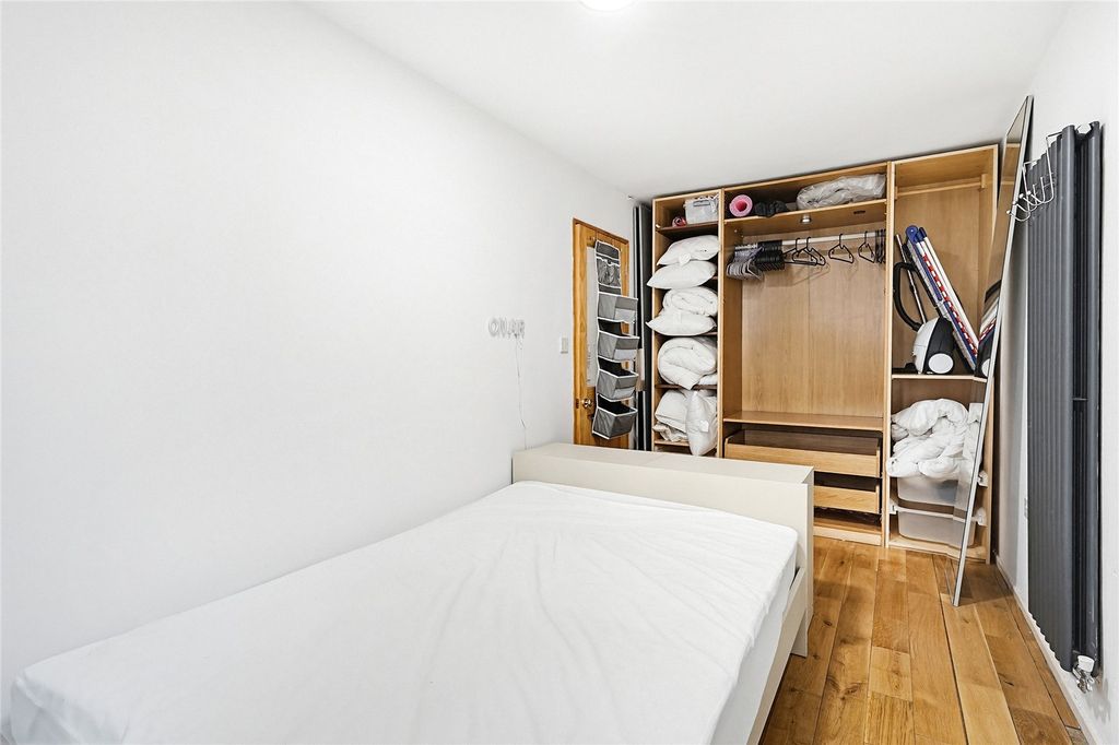 Property photo 3 of 12 Picture No. 11