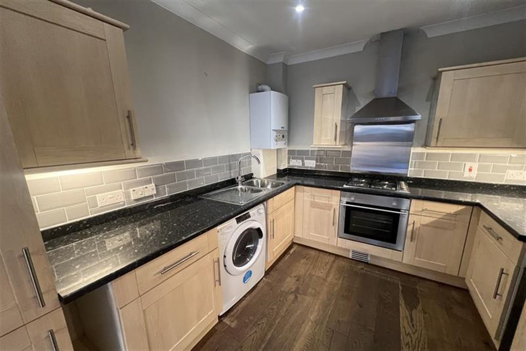 Property photo 1 of 14 (Main)