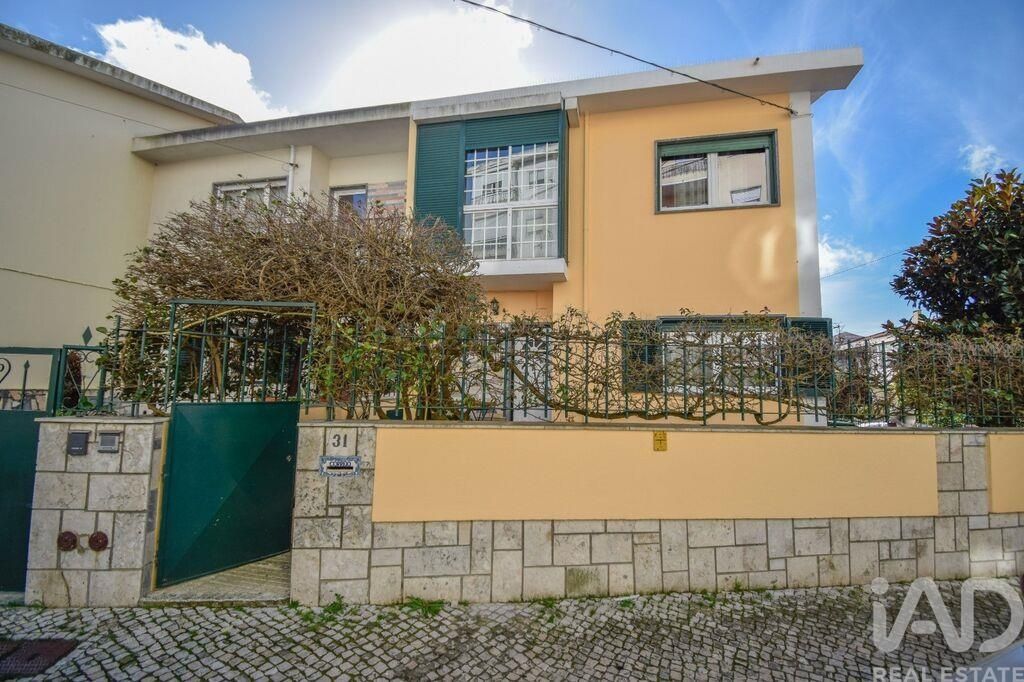 Property photo 1 of 30