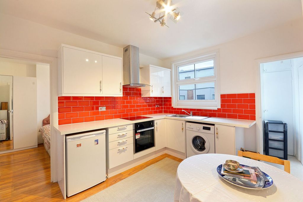 Property photo 1 of 5