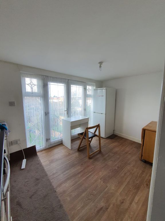 Property photo 1 of 1