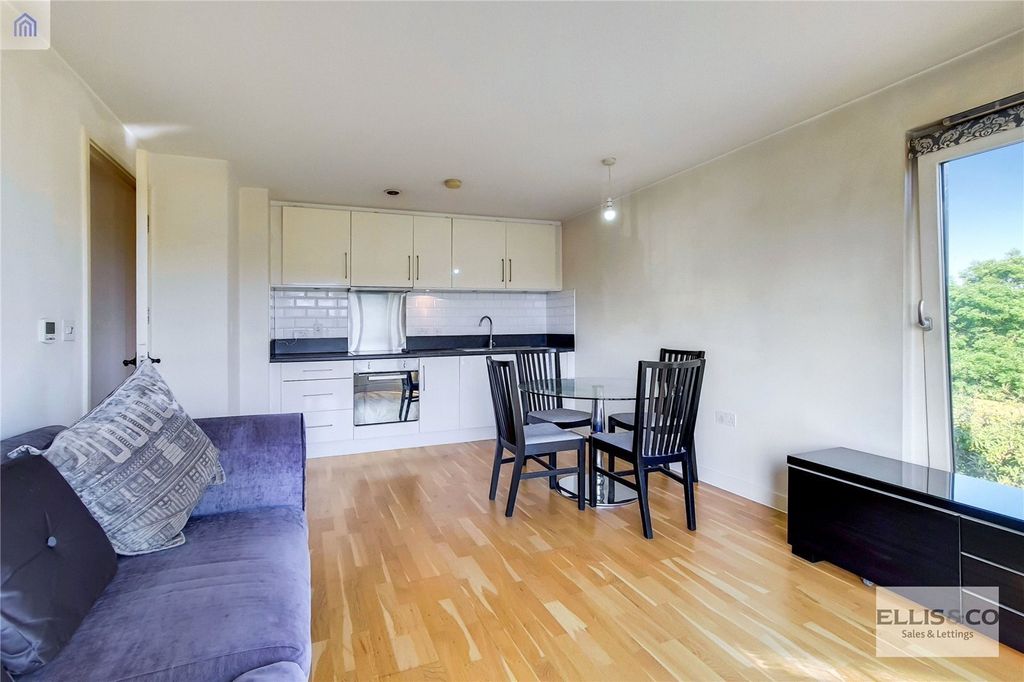 Property photo 2 of 10 Picture No. 07
