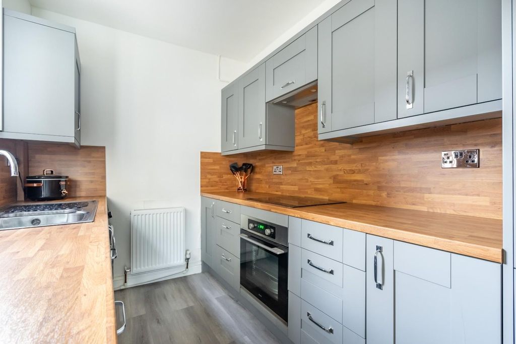 Property photo 2 of 18 13Ct-8.Jpg