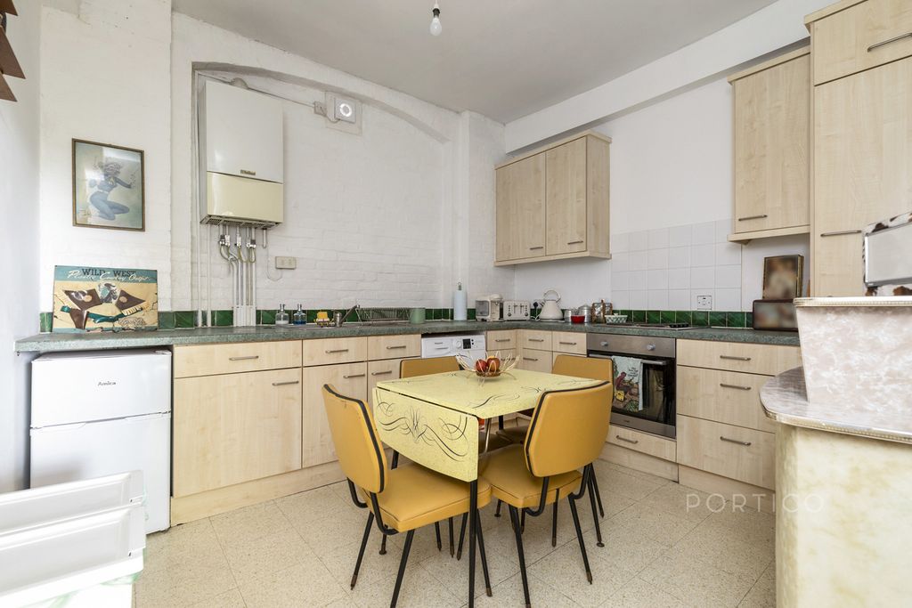 Property photo 1 of 20 Pbox-Img.Jpg