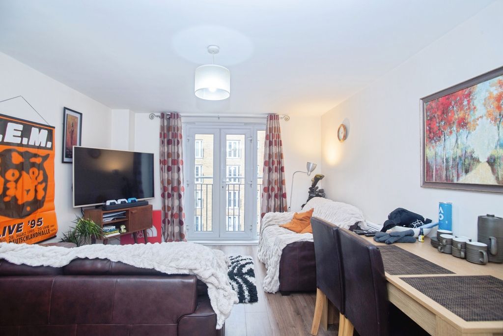 Property photo 3 of 14 Pbox-Img.Jpg