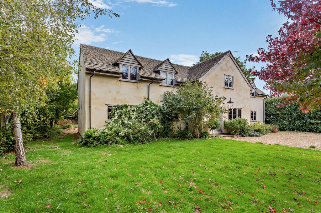 Property photo 1 of 27 Picture No. 28