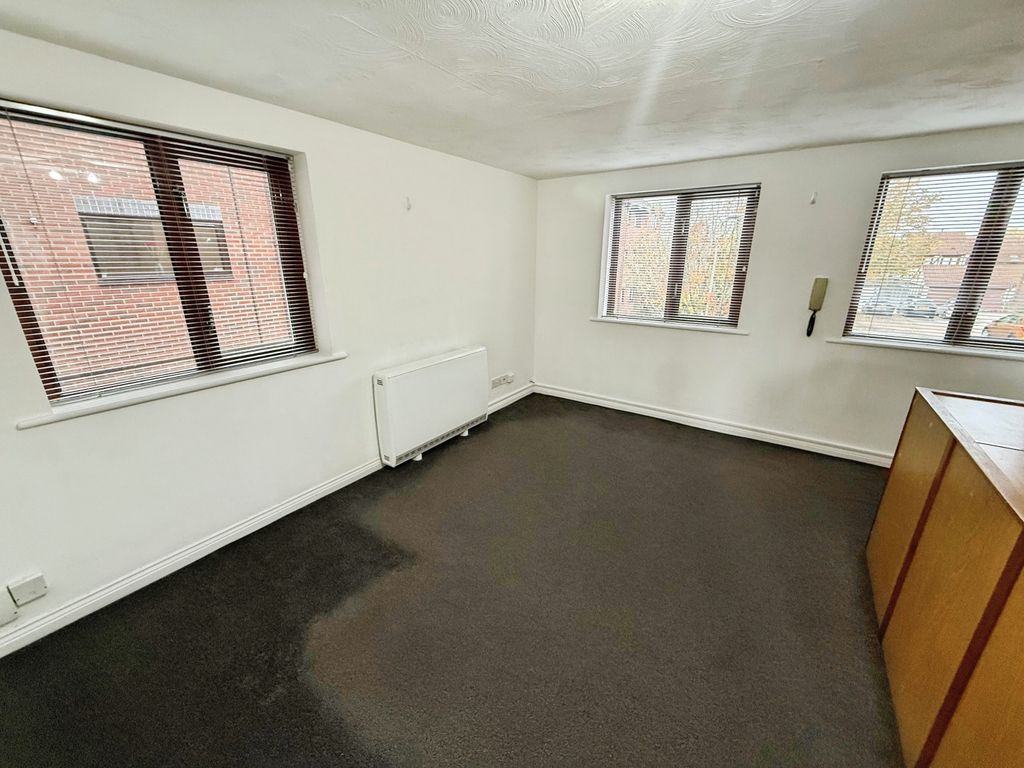 Property photo 2 of 5 Gallery