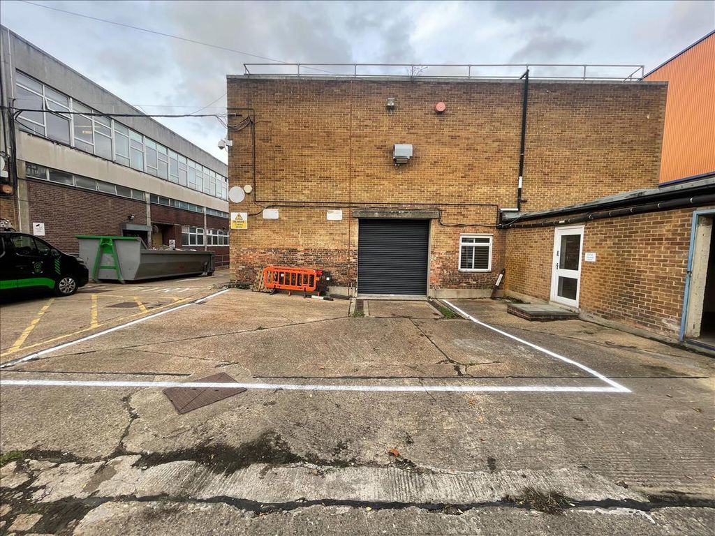 Property photo 2 of 14