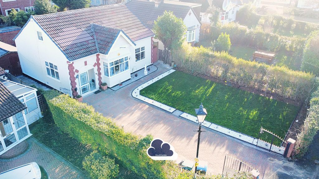 Property photo 1 of 30