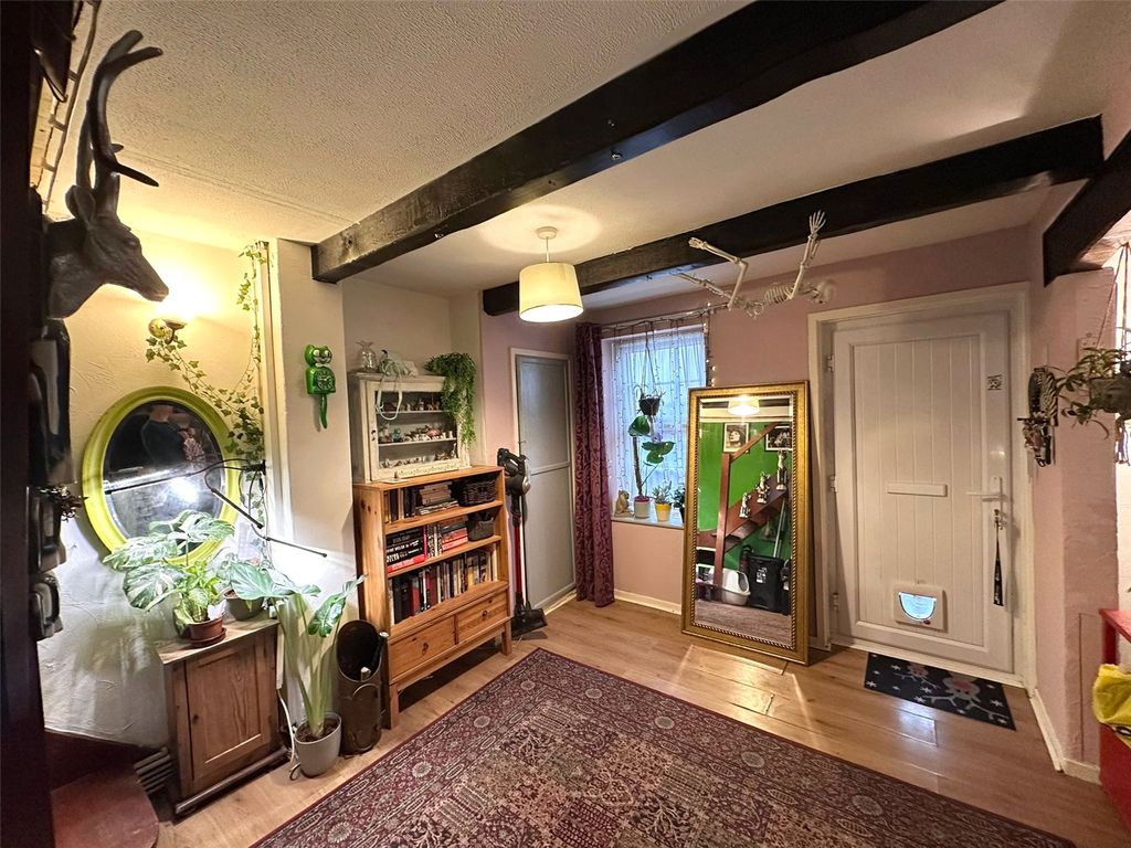 Property photo 2 of 20 Picture No. 04