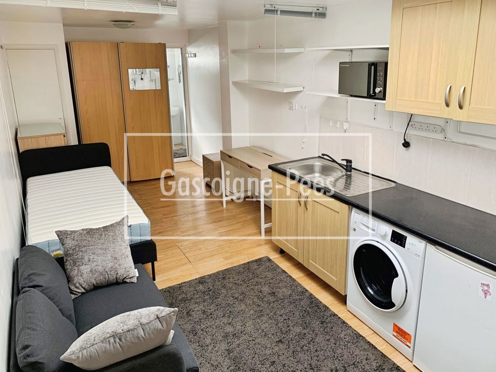 Property photo 1 of 3