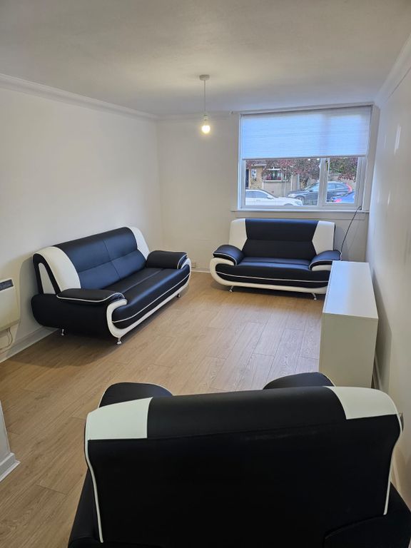 Additional image 8 of 1 bed flat to rentCastleton Drive, Newton Mearns G77