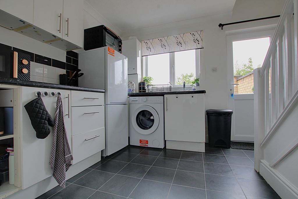 Property photo 2 of 7