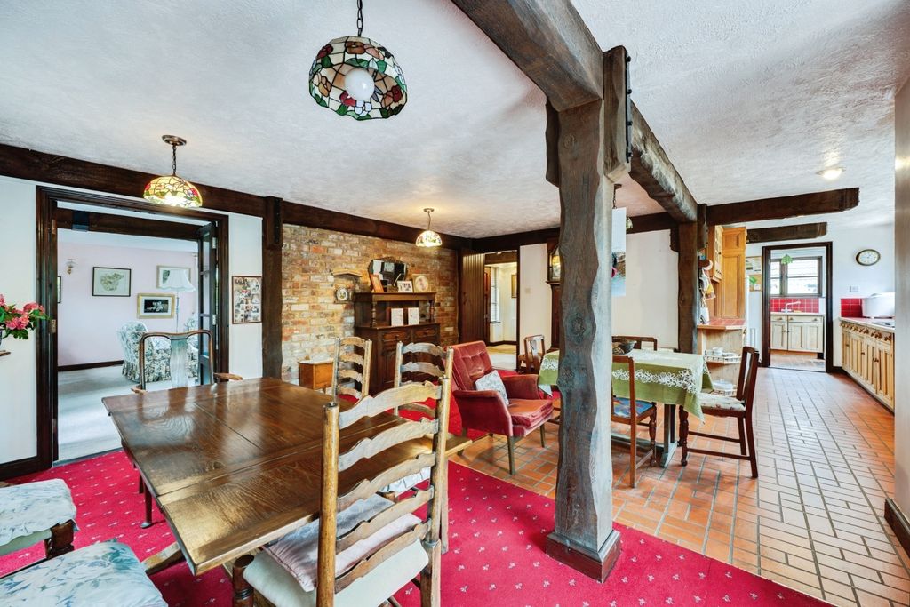 Property photo 1 of 19 Picture No. 04