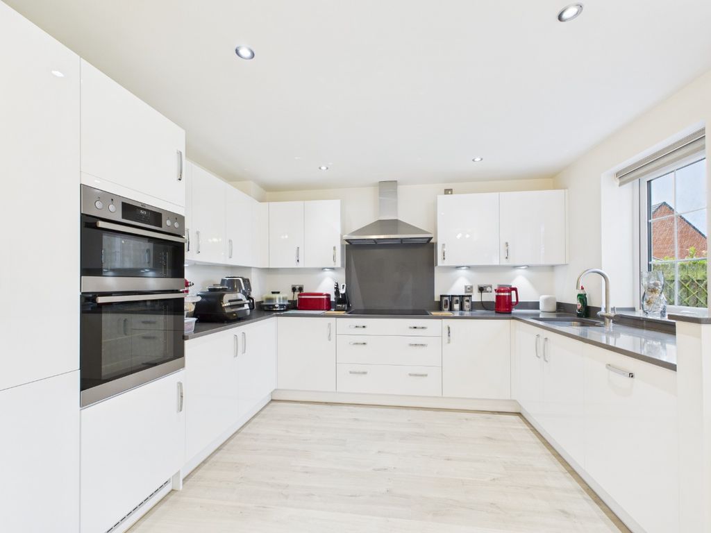 Property photo 2 of 42 4486586