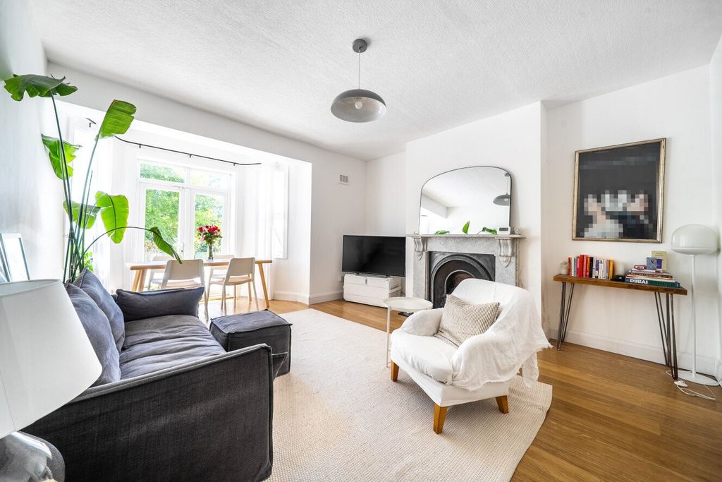 Property photo 2 of 16 Picture No. 37