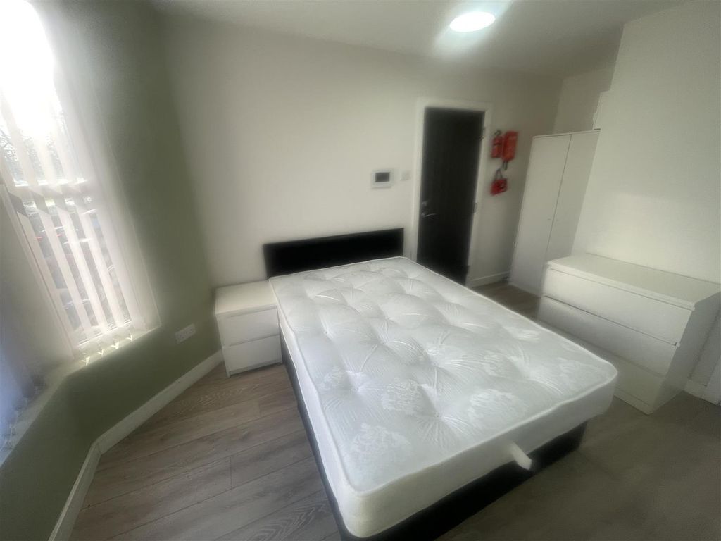 Property photo 2 of 12 Img_7523.Jpg