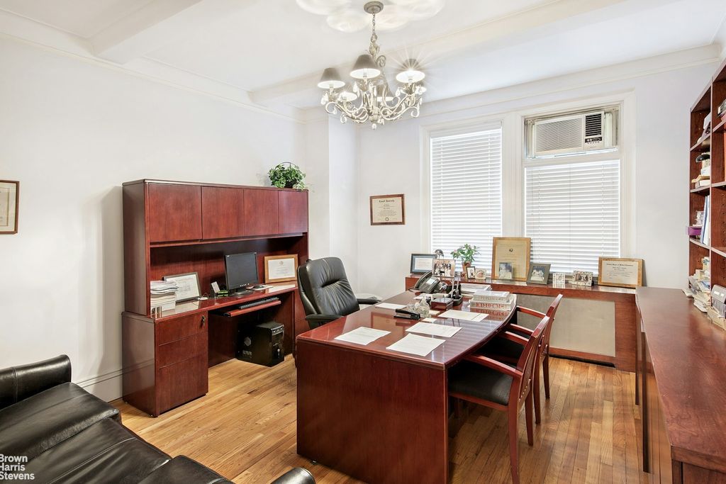 Property photo 1 of 4