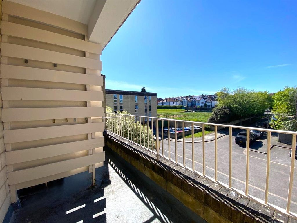 Property photo 3 of 12 Balcony .Jpeg