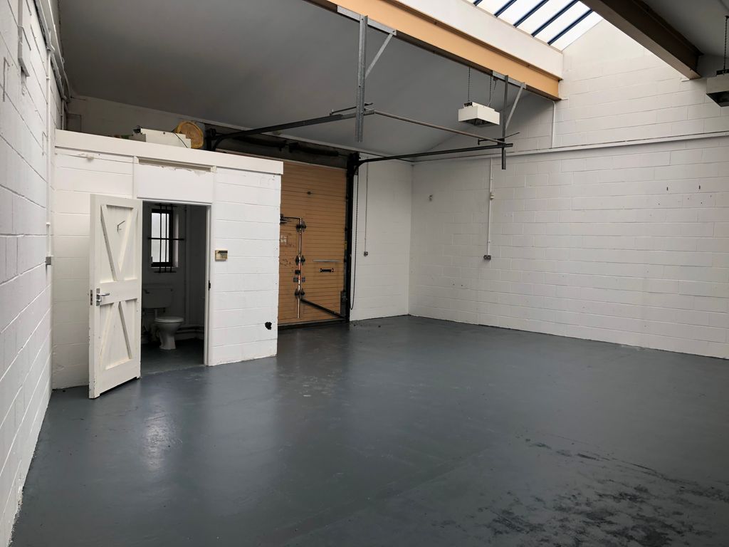 Property photo 3 of 7 Industrial Unit To Let At Clarendon Court, Warrington, Wa2 8Qp