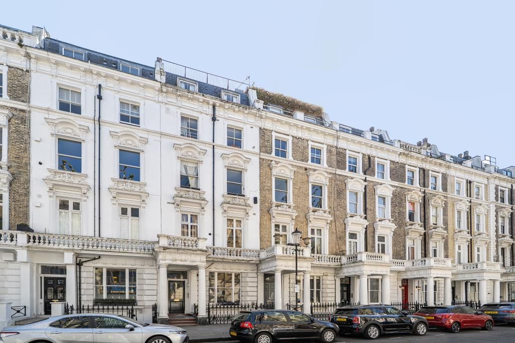 Property photo 1 of 16 External Front