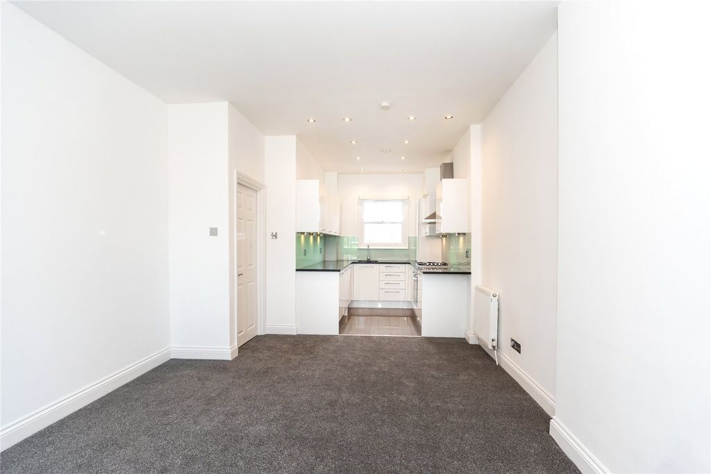 Property photo 2 of 10 Picture No. 03