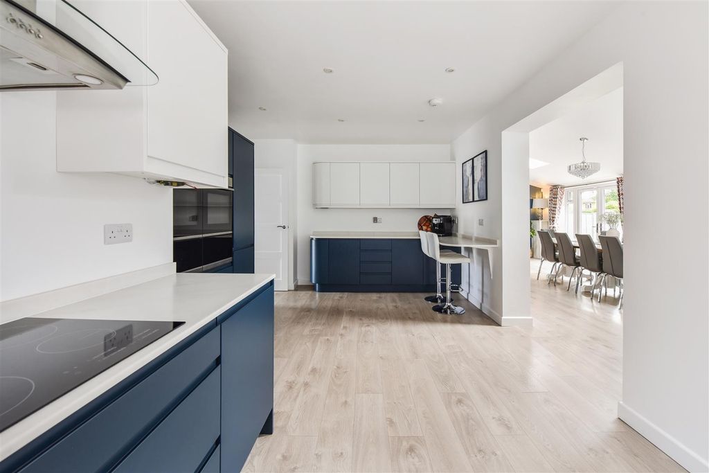 Property photo 3 of 27 Sketch_Ph16_6041450.Jpg