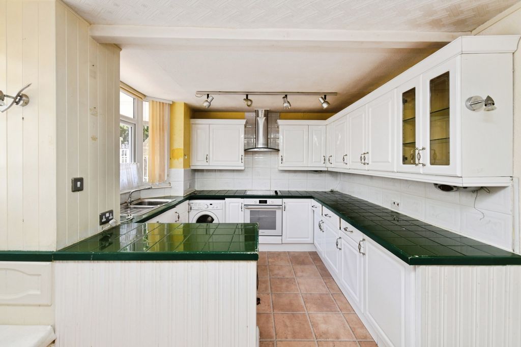 Property photo 2 of 26 Pbox-Img.Jpg