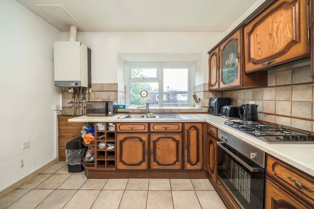 Property photo 3 of 5
