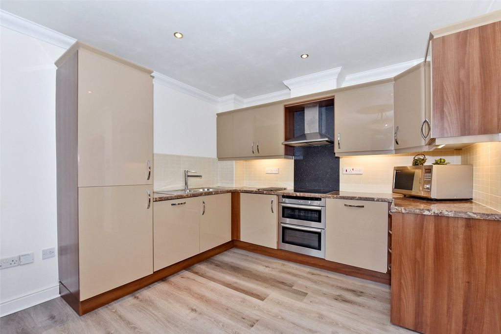 Property photo 2 of 9 Picture No. 07