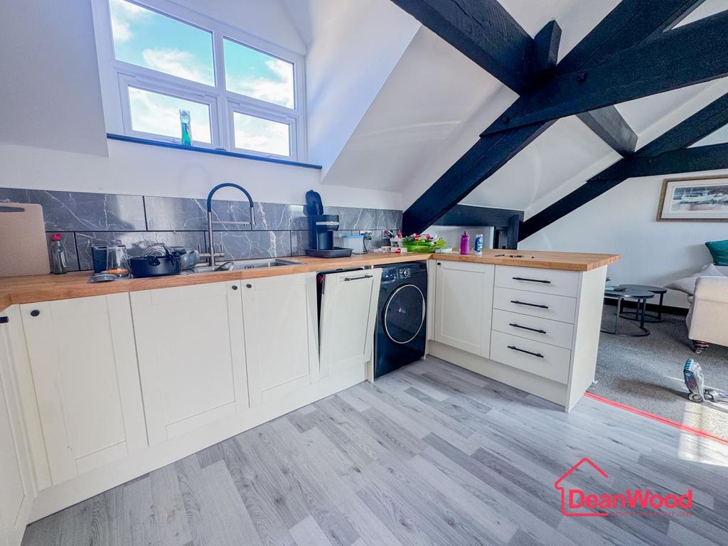 Property photo 3 of 27 3.Jpg