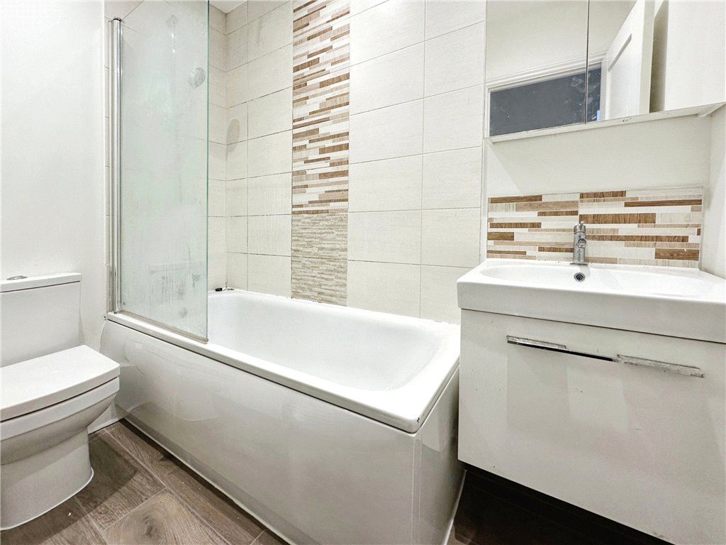 Property photo 3 of 7 Picture No. 06