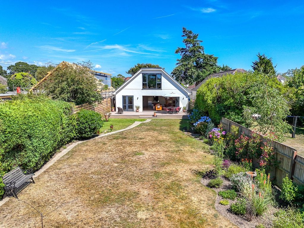 Property photo 3 of 21