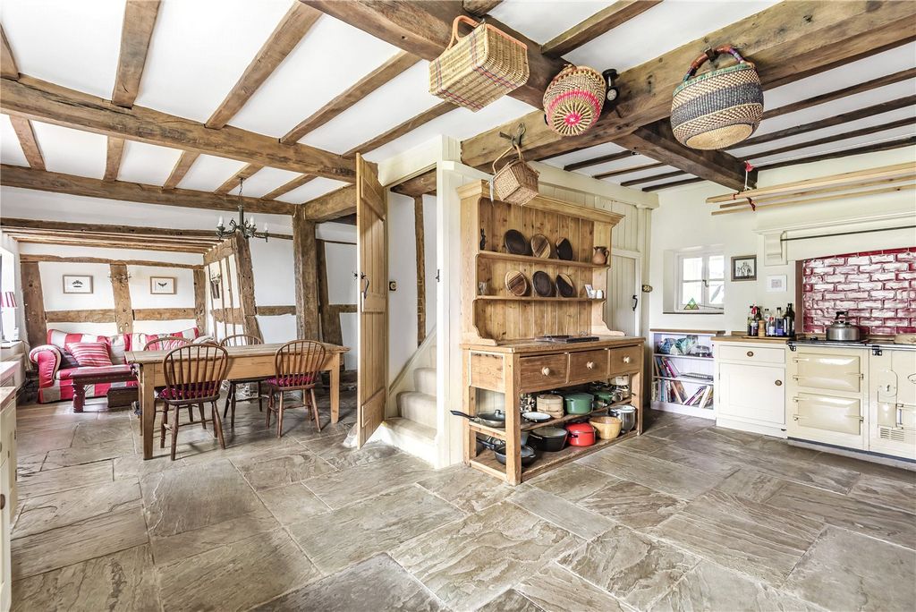 Property photo 2 of 27 Picture No. 03