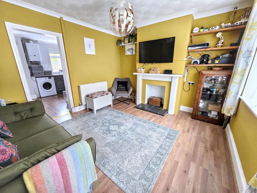 Property photo 2 of 14