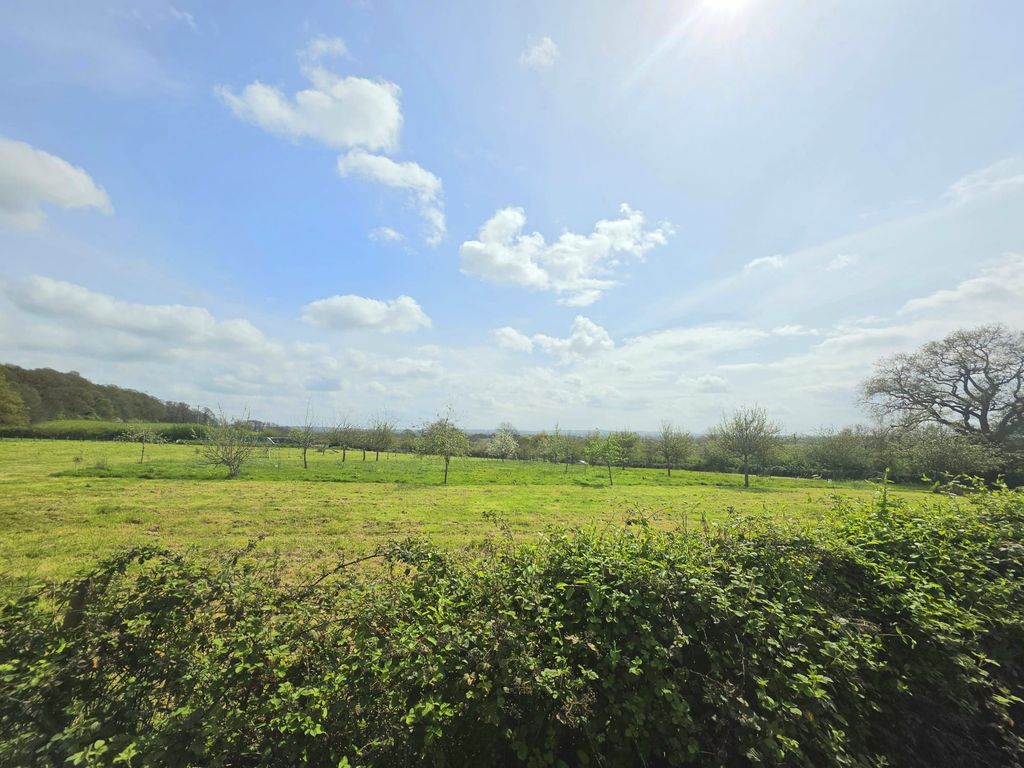 Property photo 3 of 26