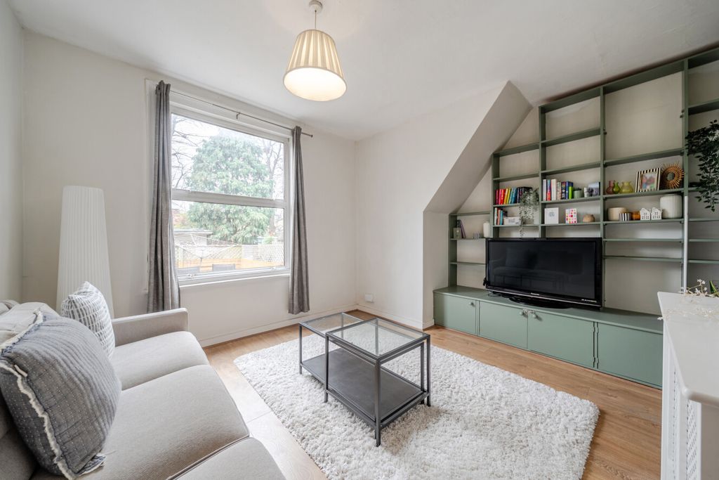 Property photo 2 of 12 1435529-14-69Cba7...